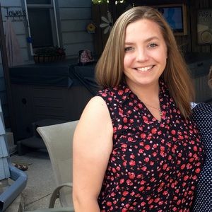 Meet your Posher, Kayla